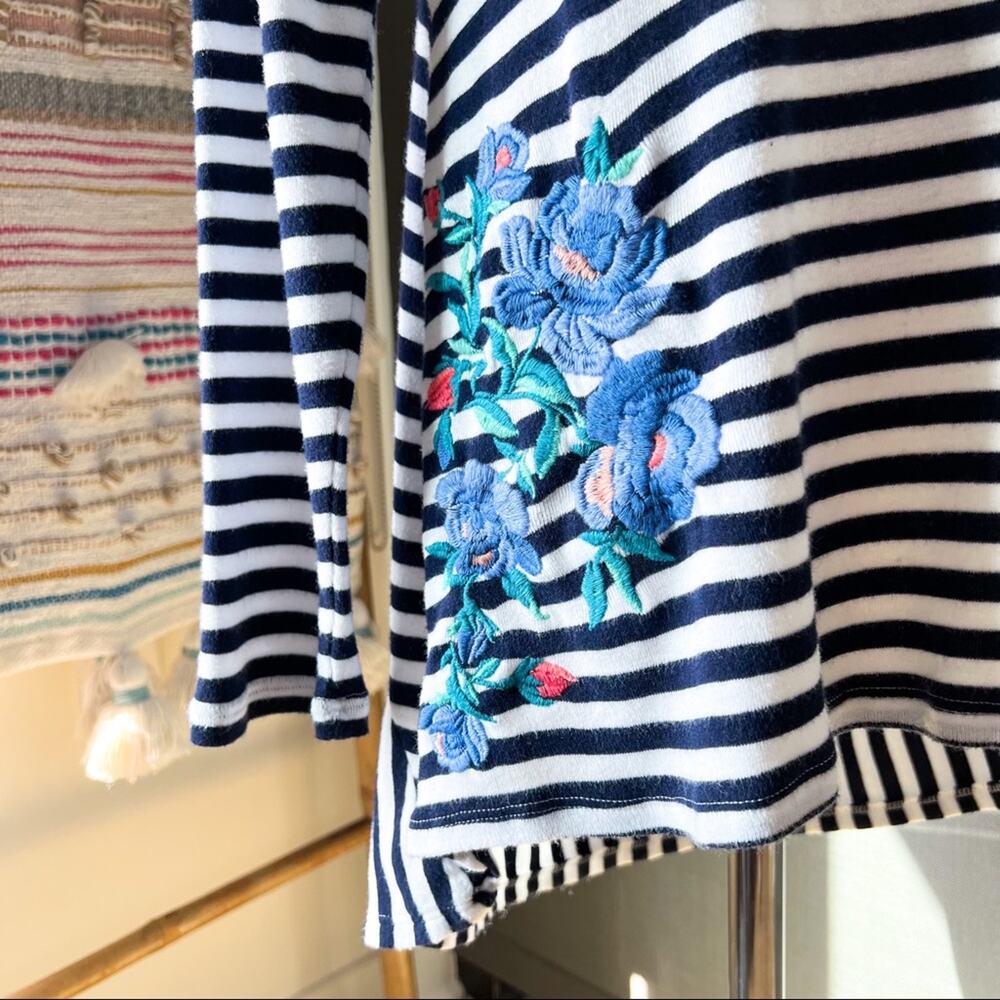 Soft Surroundings Black White Striped Embroidered Long Sleeves Top Women’s Small - Picture 2 of 10
